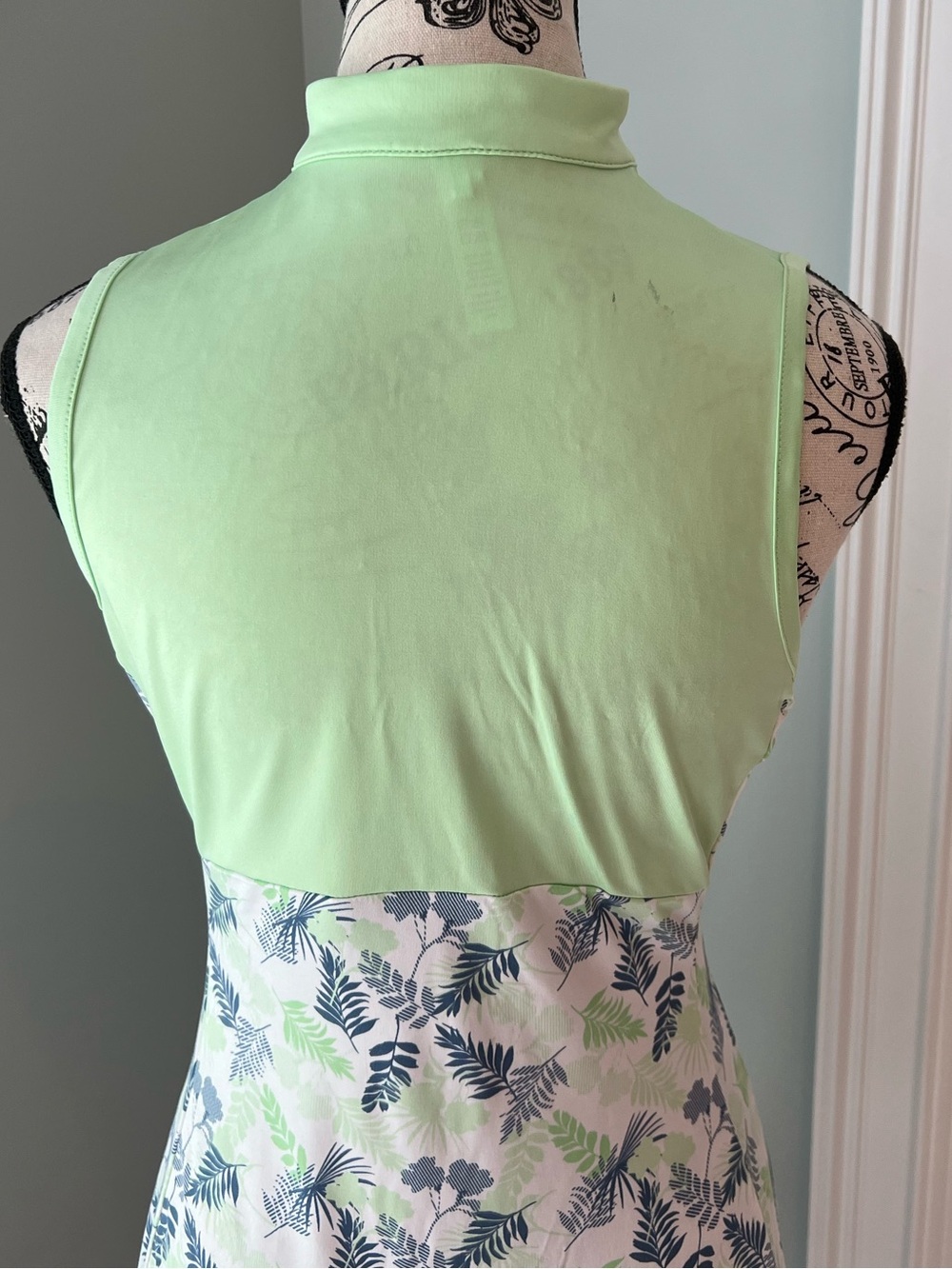 Tee Time Sleeveless Palm Leaf Print Golf Dress | Size S | Great Condition - Picture 5 of 13